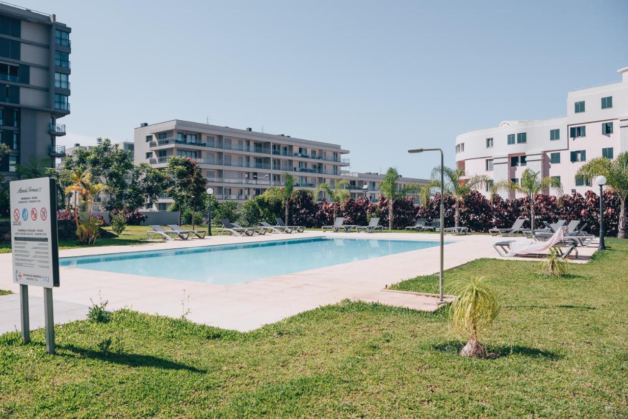 Elephant 2Br Apartment With Terrace, Side Sea View And Pool Access Funchal  Ngoại thất bức ảnh